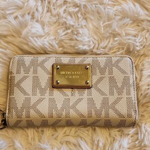 Michael Kors Beige Monogram Wallet